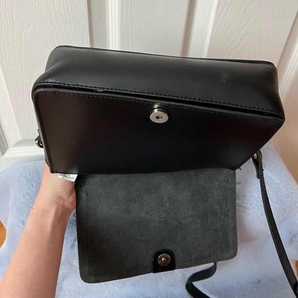 Zara Buffalo Leather Crossbody Bag - Picture 5 of 11